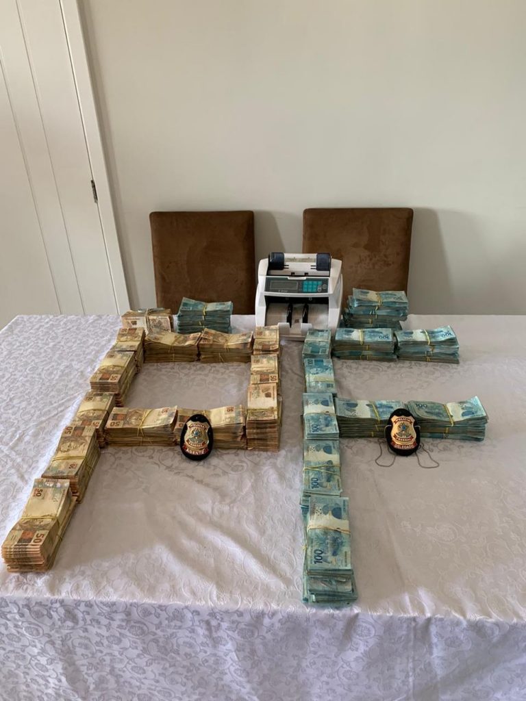 Governador do Pará e presidente do Conass são alvos de busca em operação da PF sobre compra de respiradores