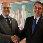 TSE arquiva ação contra Bolsonaro por outdoors; Witzel é notificado sobre abertura de impeachment