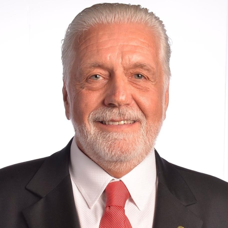 Jaques Wagner votou contra o novo marco do saneamento