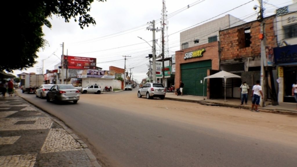 Comércio e feira-livre não funcionarão na Praça do Tomba no fim de semana