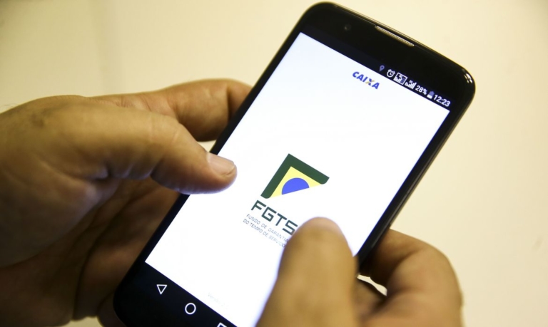 Liberação emergencial do FGTS começa nesta segunda