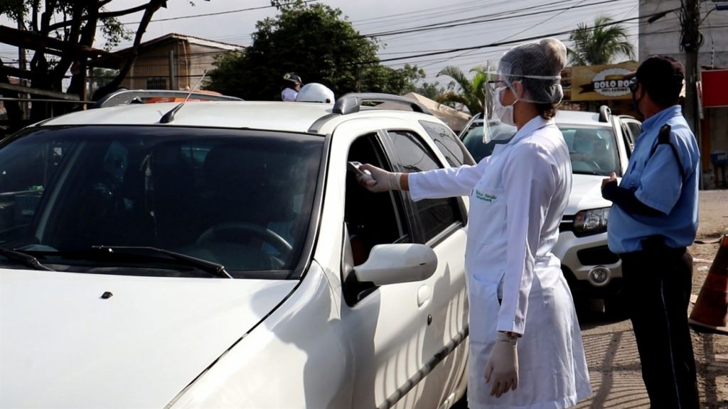 Teste rápido de covid em drive thru e só para quem está com alteração de temperatura