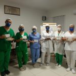 Um dia doce: confeitaria entrega tortas a profissionais de saúde de hospitais de Feira de Santana