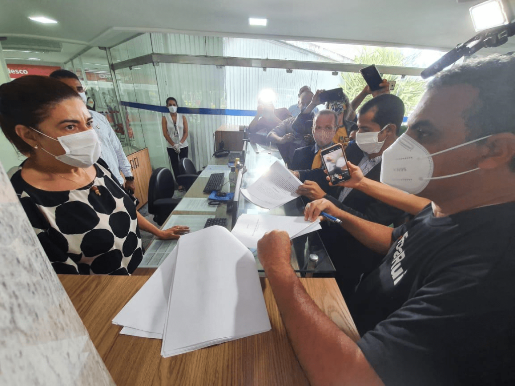 Pedido de impeachment de Rui Costa é protocolado na ALBA