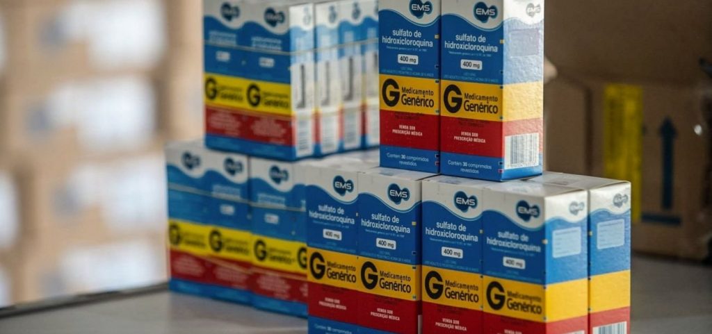 OMS suspende testes com hidroxicloroquina ; EUA não sabem o que fazer com estoque milionário do medicamento