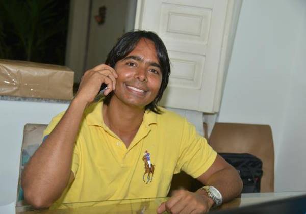 Ignorando toque de recolher, prefeito de Candeias faz carreata comemorando retorno a prefeitura