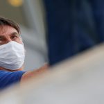 Ainda positivo para covid, Bolsonaro sanciona novo Marco do Saneamento Básico