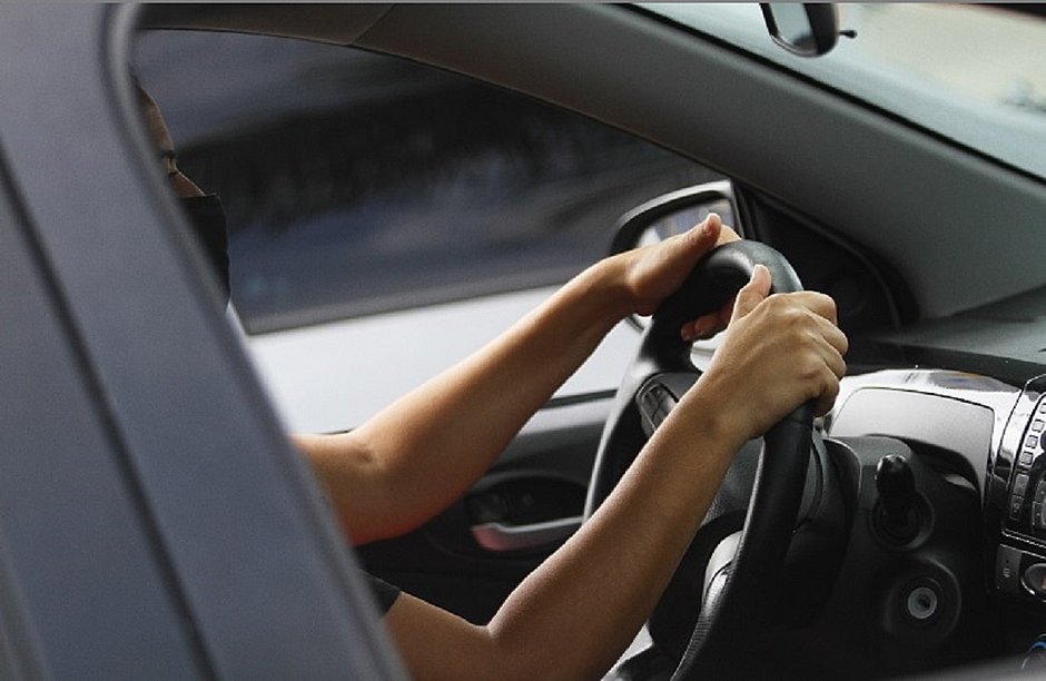 Motorista de aplicativo é espancada e estuprada após corrida em Salvador