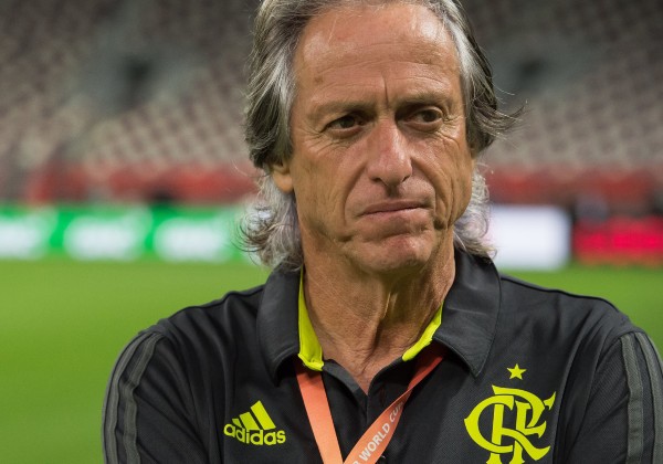 Jorge Jesus aceita oferta do Benfica e flamenguistas mostram gratidão nas redes sociais