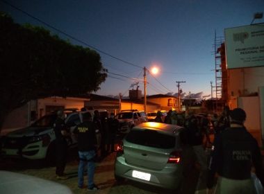 Polícia cumpre mandados na Bahia em operação sobre compra de testes pelo DF