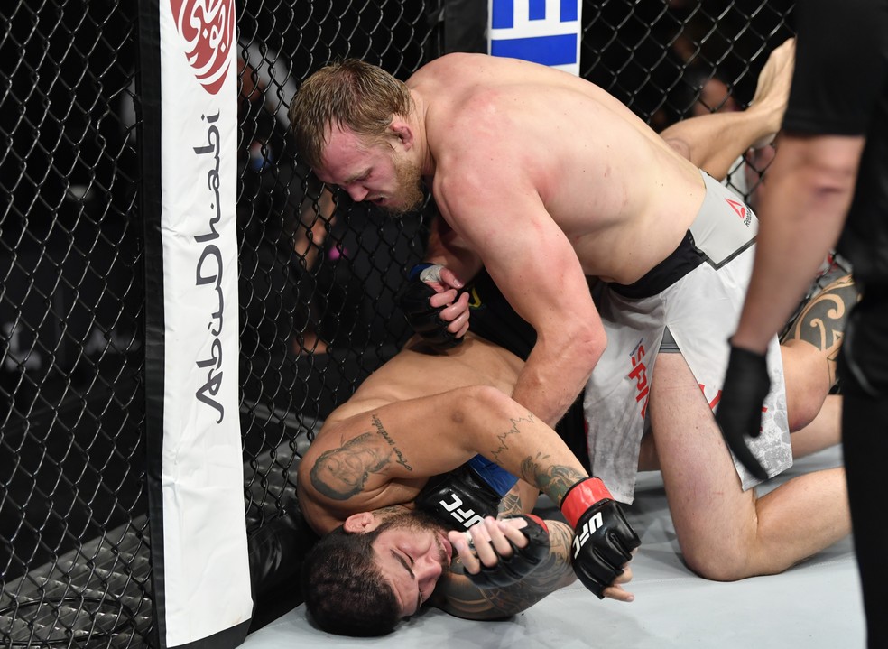 Lutador feirense Carlos ‘Boi’ é derrotado no card preliminar do UFC