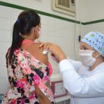 Vacina contra gripe influenza está disponível para todos os públicos em Feira de Santana