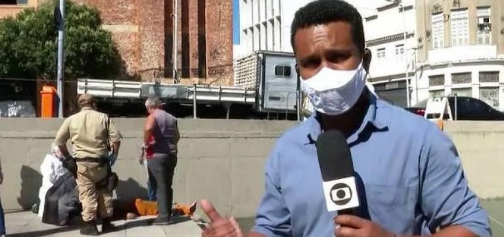 RJ: repórter entra na água e salva funcionário da prefeitura eletrocutado