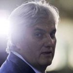 Com 65 anos, ex-senador tem Covid-19 e dengue