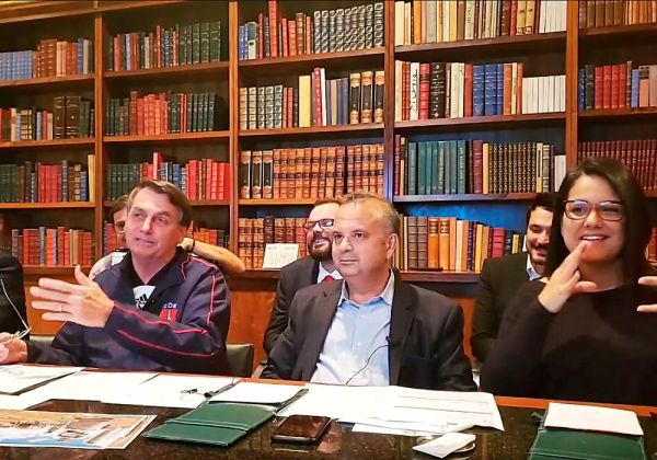 Bolsonaro vetará pontos da PL das Fake News