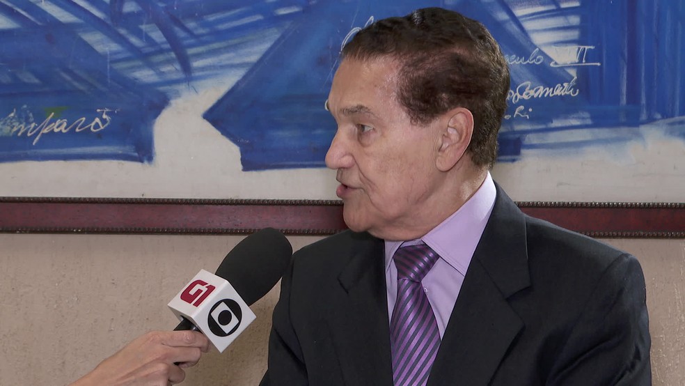 Líder espírita Divaldo Franco passa por cinco horas de cirurgia em São Paulo para correção de três hérnias de disco