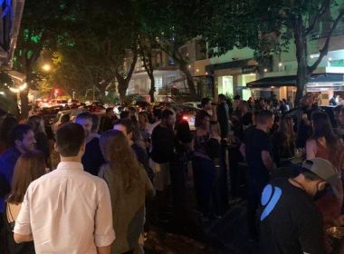 Aglomeração marca primeiro dia de reabertura de bares no Rio de Janeiro