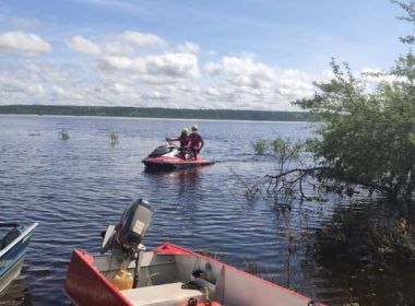 Bombeiros encontram três corpos que podem ser vítimas do naufrágio no Rio Paraguaçu