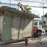 Governo Municipal dá continuidade a retirada de barracas no centro da cidade