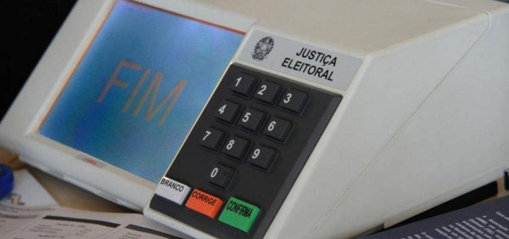 Eleições 2020: Justiça eleitoral suspende divulgação de duas pesquisas em Feira