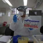 Caem número de mortes por Covid na Bahia e Salvador amplia funcionamento de bares