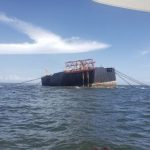 Cargueiro que carrega 1 milhão de barris de petróleo corre risco de naufragar na Venezuela