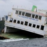 Ferry-boat é afundado na Baía de Todos-os-Santos; veja vídeo