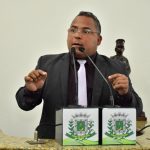Vereador alerta fieis sobre uso do púlpito da igreja para apoio a políticos