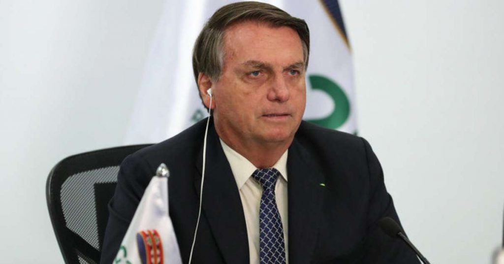 Bolsonaro mantém aprovação alta pelo quinto mês seguido com avaliação positiva
