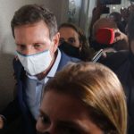 Prisão domiciliar: Crivella está em casa com tornozeleira eletrônica