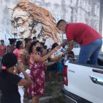 Galeguinho SPA une voluntários para doar alimentos e brinquedos a comunidades carentes