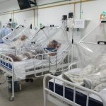 Recorde de internações nos EUA aproxima sistema de saúde do colapso