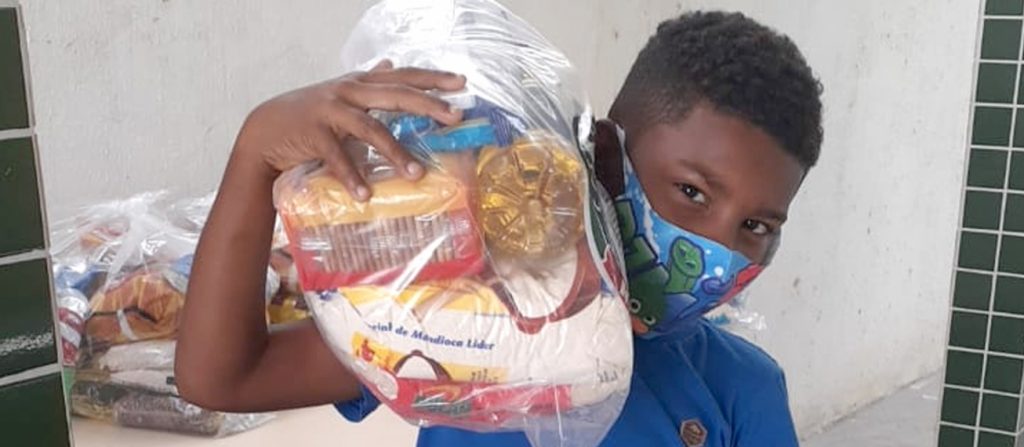 Prefeitura já distribuiu 80 mil kits de alimentos para estudantes