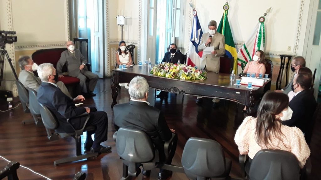 Colbert deixa claro que ocorrerão muitas mudanças no novo governo