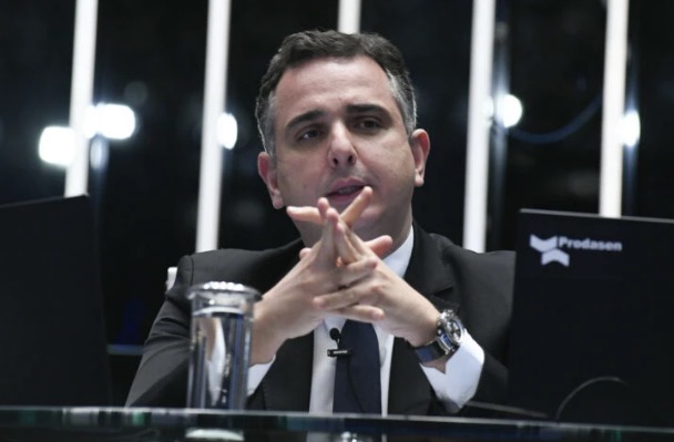 Pacheco cancela viagem a Viena para monitorar atos do dia 7