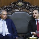 Pacheco apresenta a Guedes plano para financiar piso da enfermagem