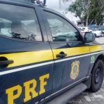 PRF apreende carro com 247 kg de cocaína na BR 101