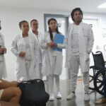 Estudantes de enfermagem do Hospital da Mulher orientam sobre o autoexame