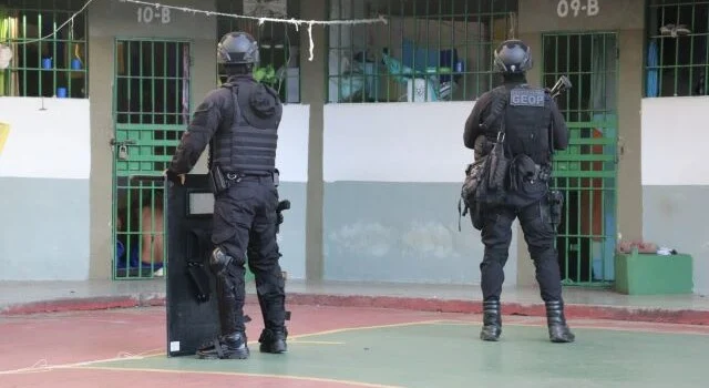 Detentos fogem do Complexo Prisional de Mata Escura, em Salvador