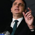 Pacheco defende projetos que limitam ação do STF em debate com Gilmar Mendes