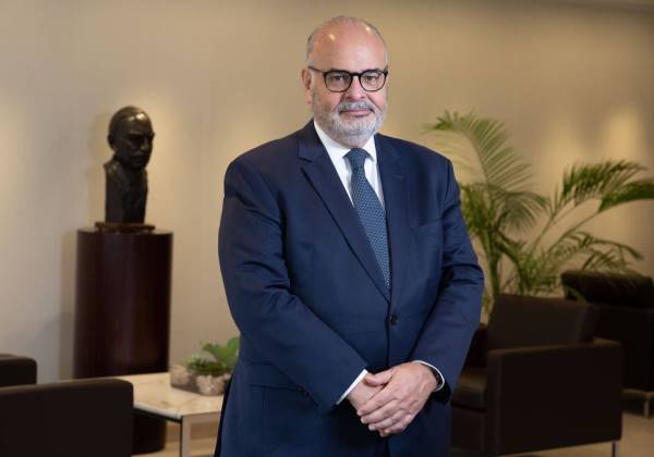 Haddad irrita petistas ao cogitar manter no FMI economista indicado na gestão Bolsonaro