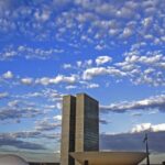 Comissão da Câmara aprova concessão sem licitação de imóveis da União para escolas de samba