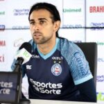 Acevedo vê ano no Bahia como melhor da carreira e revela planos para 2024
