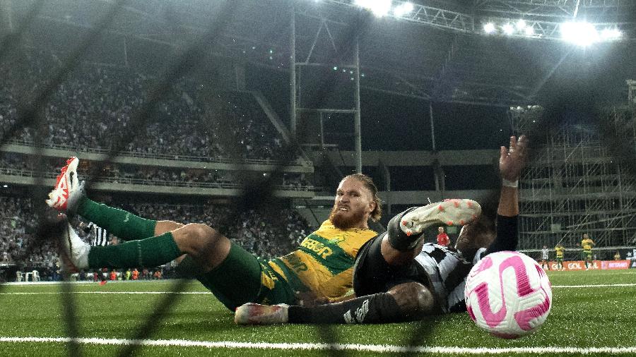 Botafogo derrapa de novo e deixa Palmeiras, Fla e Bragantino fazendo contas