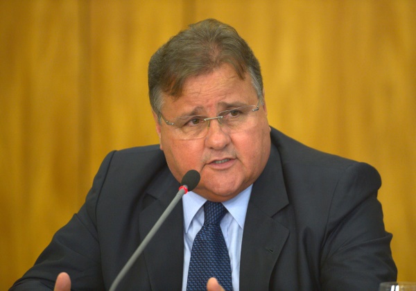 Geddel: MDB permanecerá ‘calado’ sobre escolha do candidato de Jerônimo a prefeito
