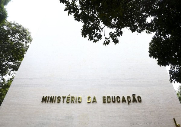 MEC quer criar agência reguladora do ensino superior