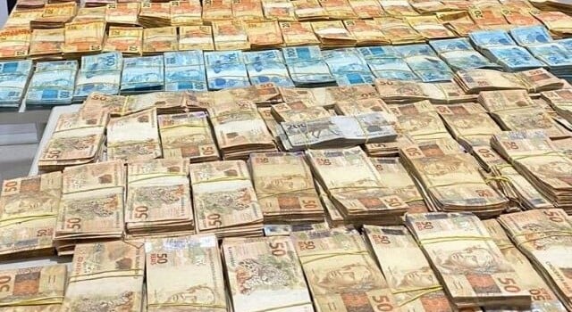 Rondesp apreende quase meio milhão de reais do tráfico de drogas em Bom Jesus da Lapa