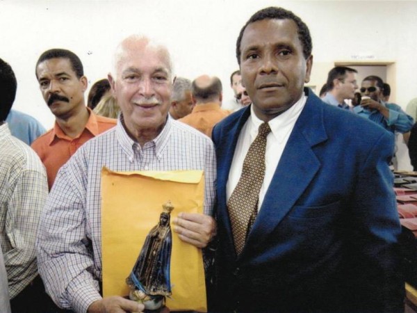 Câmara faz minuto de silêncio em homenagem ao escritor José Batista de Freitas Mattos