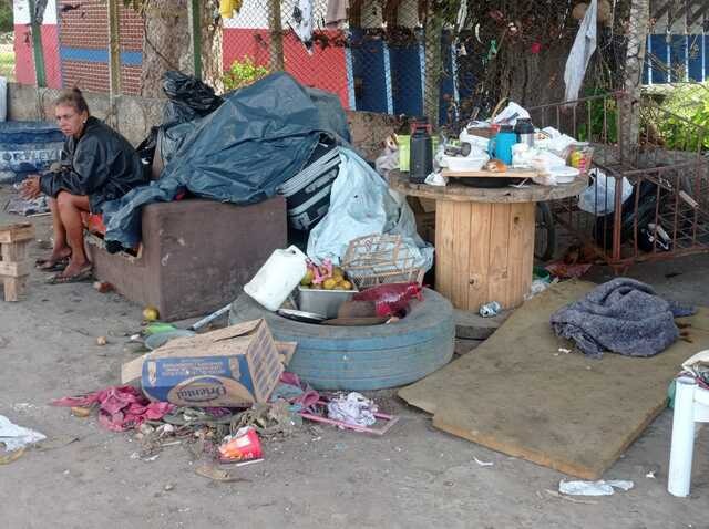 Ofício à Prefeitura pede assistência para desabrigados que se encontram ao lado do Centro Social Urbano