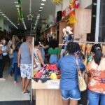 Comércio de Feira de Santana abre em horário especial para o Natal a partir do dia 7 de dezembro; confira